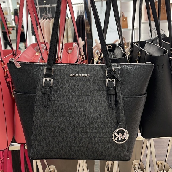 MICHAEL KORS CHARLOTTE LARGE TOP ZIP Tote bag   
Black Signature - Picture 10 of 16